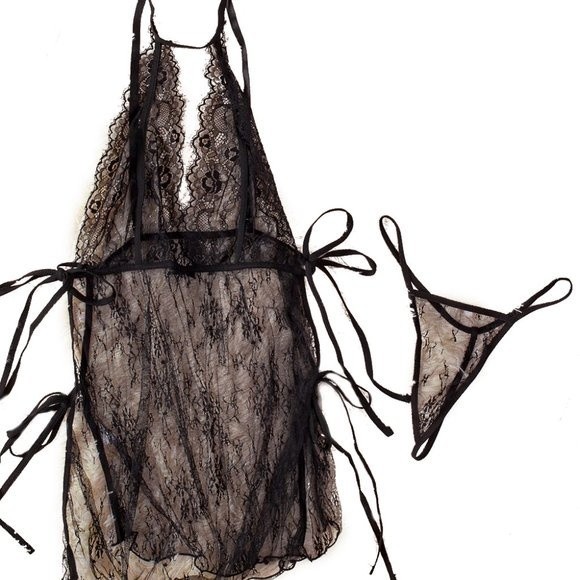 Black Lace Toga Chemise - Picture 14 of 15